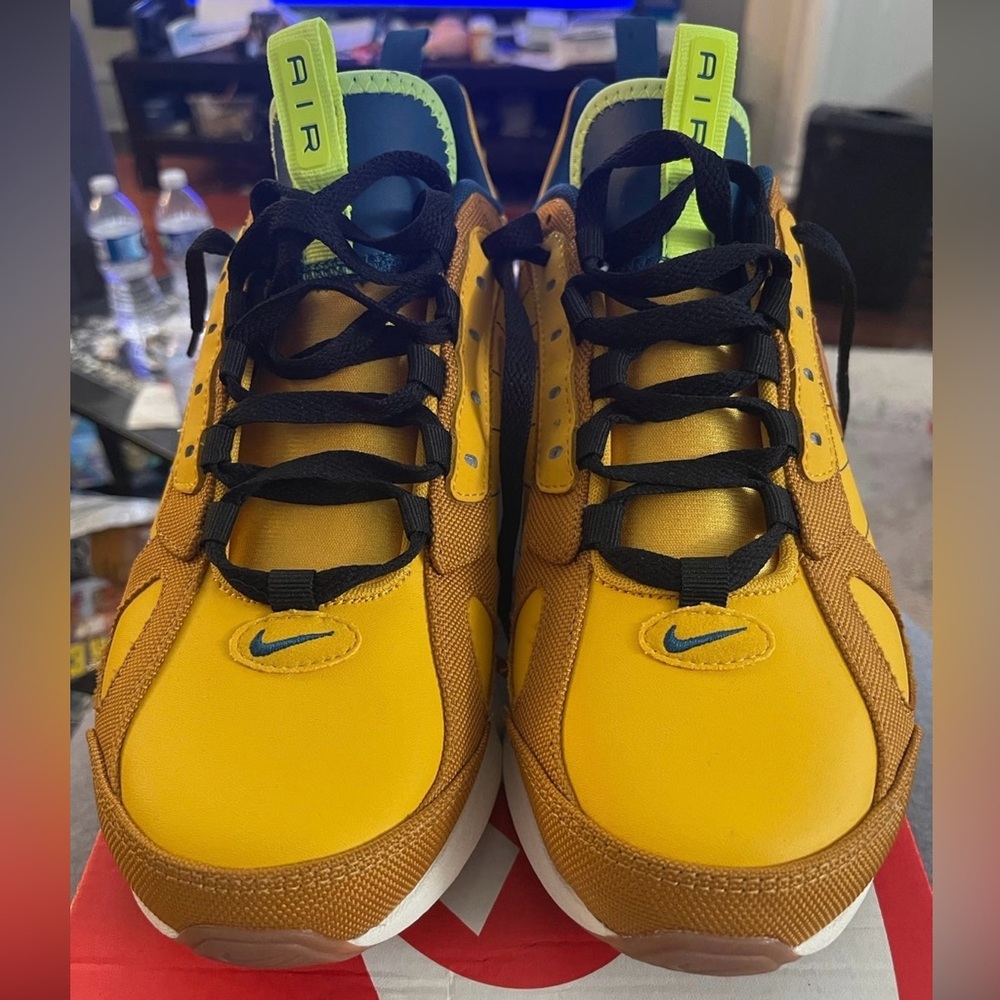 Nike Air Max 270 Futura SE Yellow Ochre Sneakers